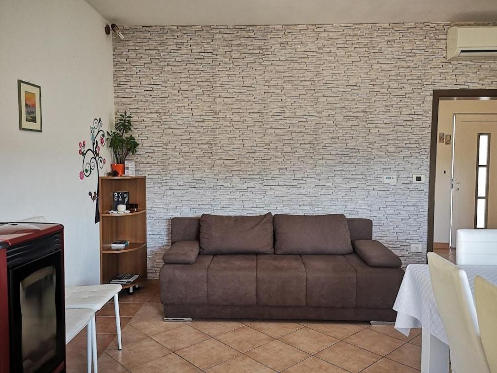 Apartma Ceh Gabrovica pri Črnem Kalu Екстериор снимка
