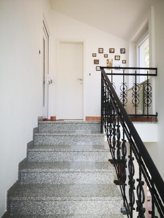 Apartma Ceh Gabrovica pri Črnem Kalu Екстериор снимка